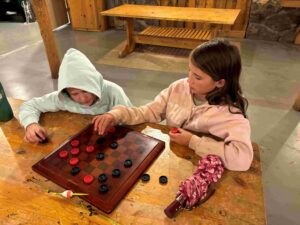 playing dominos